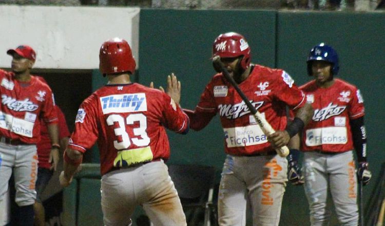 Panamá Metro es el actual campeón y abrirá el torneo mayor de béisbol al enfrentar a Colón. Foto: Fedebeis