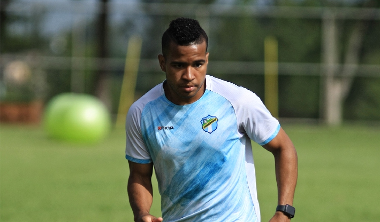 'Gasper' Murillo es uno de los refuerzos de Comunicaciones. Foto:@CremasOficial