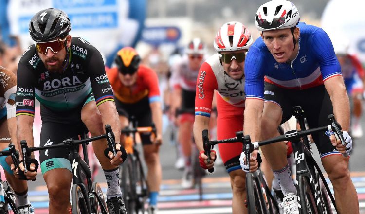 Peter Sagan (izq.). Foto:EFE