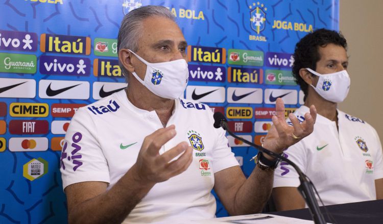 Tite es el técnico de Brasil. Foto:EFE