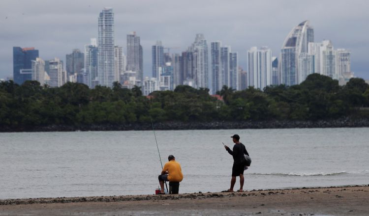 Una vez se anunció la apertura de las playas, las personas aprovecharon para recuperar la rutina perdida. EFE