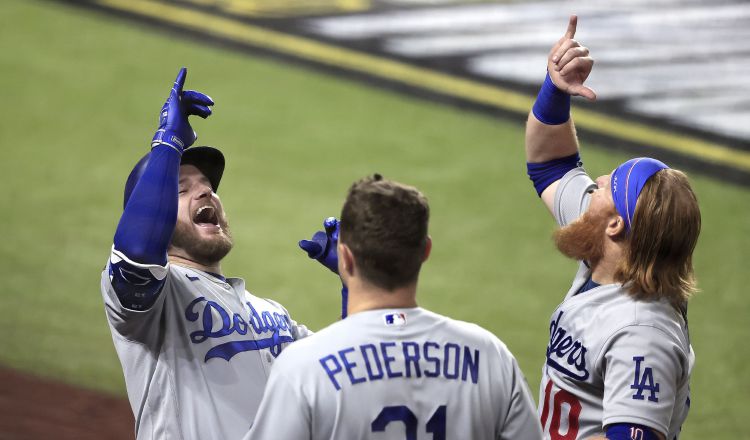 Los Dodgers festejan su tercera victoria ante Tampa Bay. Foto:EFE