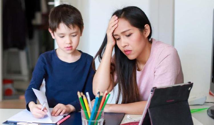 En medio de la pandemia, el padre o madre de familia es el que debe dar el seguimiento educativo.