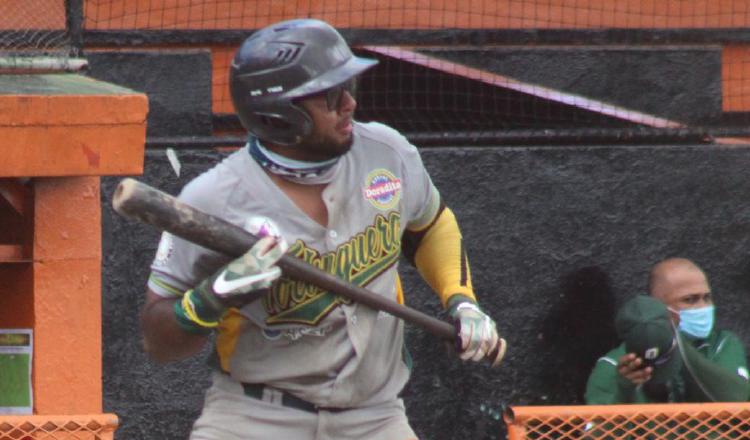 El bocatoreño Edward Toló fue el campéon bate. Foto:EFE