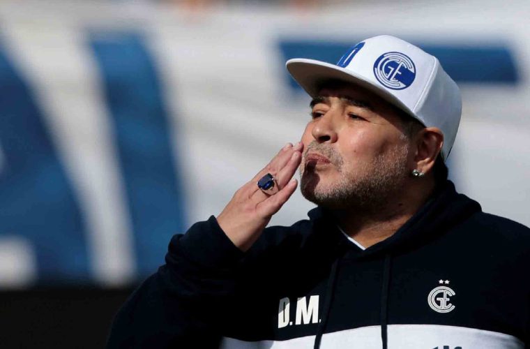 El Gimnasia y Esgrima La Plata fue el último club que dirigió Maradona. Foto:EFE