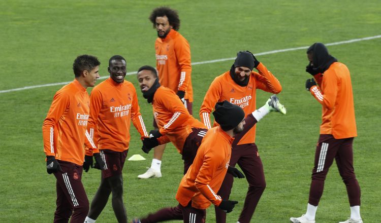 Jugadores en los entrenamientos de Real Madrid. Foto:EFE