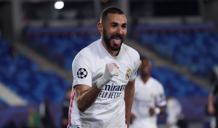 Karim Benzema fue el autor de los dos goles del Real Madrid. Foto:EFE