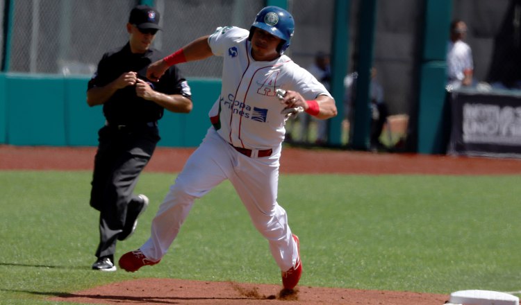 Xavier Quiroz jugó el pasado torneo de la Serie del Caribe. Foto:EFE