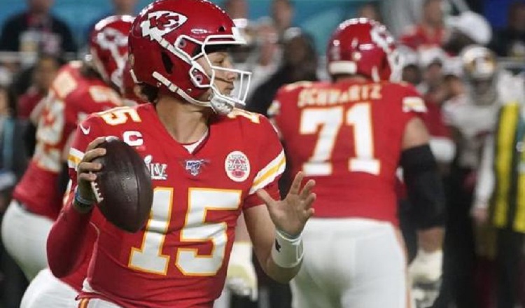 Patrick Mahomes de los Chiefs. Foto:EFE