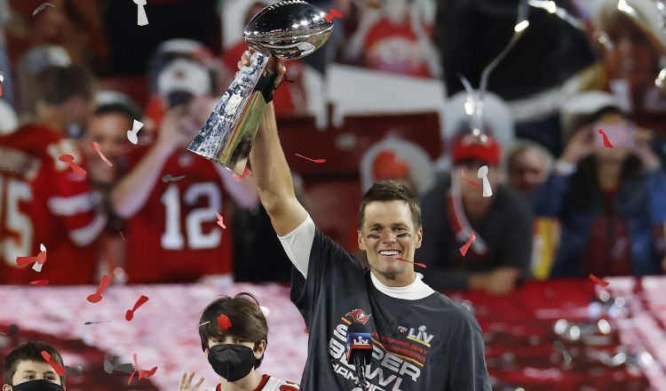 Tom Brady, mariscal de campo de la NFL. Foto:EFE