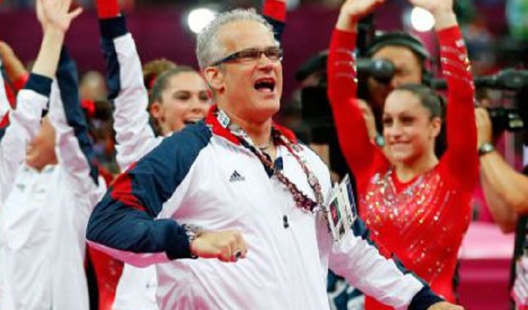 John Geddert  entrenó  al equipo femenino olímpico de gimnasia de Estados Unidos. Foto:EFE