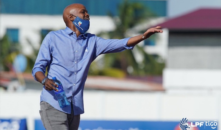 Jorge Dely Valdés técnico de Plaza Amador expresó que por más que gritó, no se hizo el trabajo. Foto:@LPF