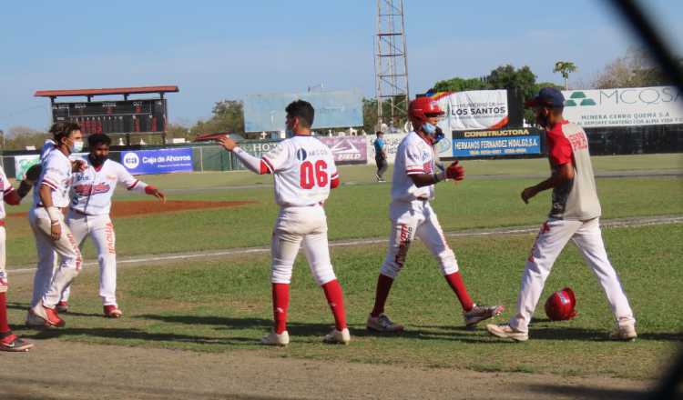 Metro remontó y ganó su partido ante Este. Foto:Fedebeis