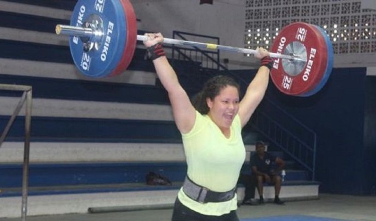 Mariadni Batista es una de las pesistas. Foto:COP