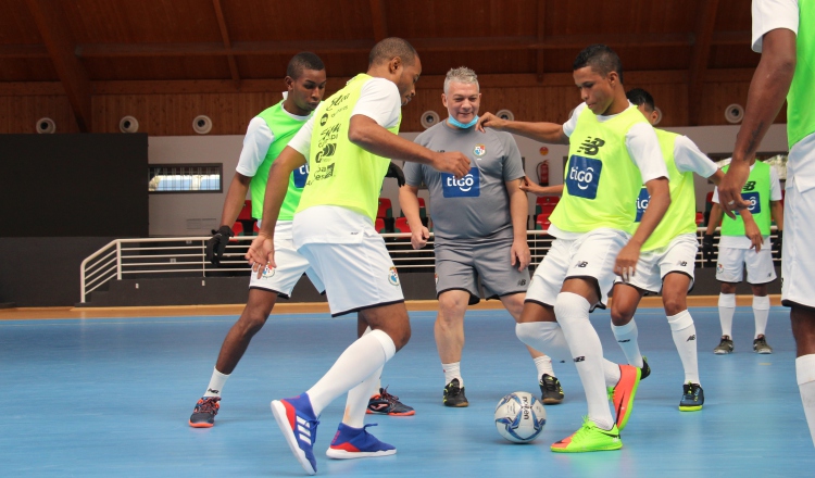 El seleccionado panameño es dirigido por el venezolano José Botana. Foto:@Fepafut