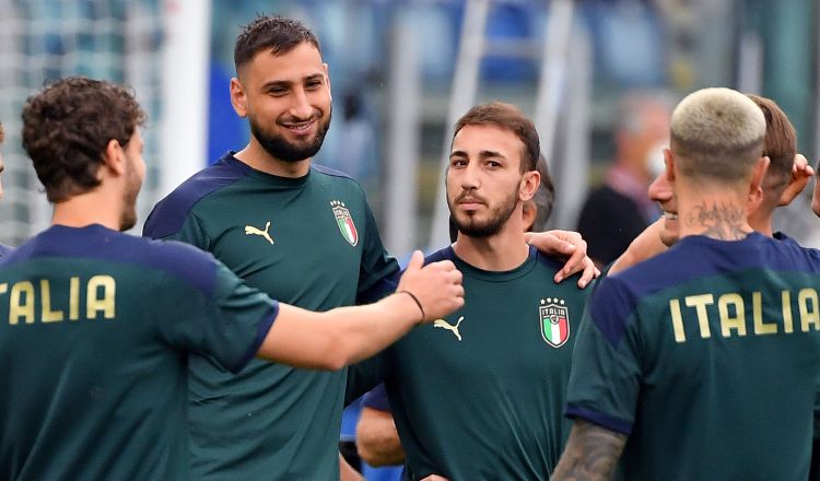 Jugadores italianos en los entrenamientos. Foto:EFE