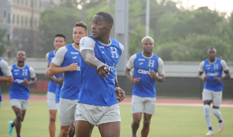 Jugadores de Honduras en los entrenamientos.  Foto:EFE