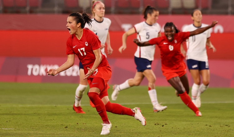 Jugadoras de Canadá festejan el triunfo. Foto.Twitter