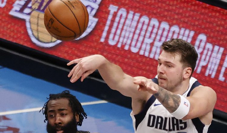 Luka Doncic (77). Foto:EFE