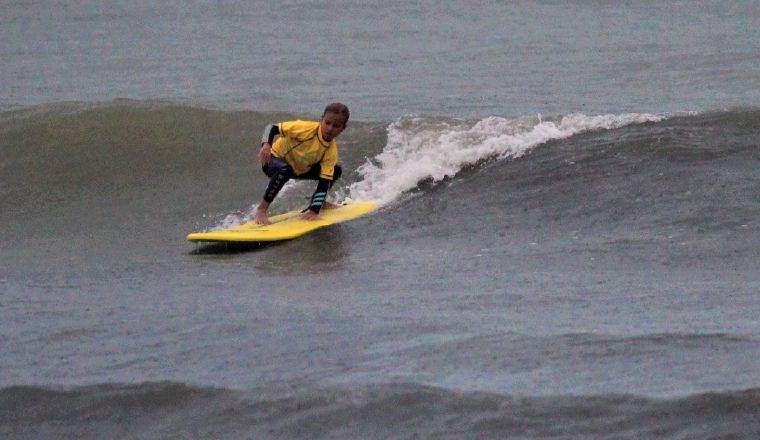 Los infantes también participan en el torneo de surf. Foto: Cortesía