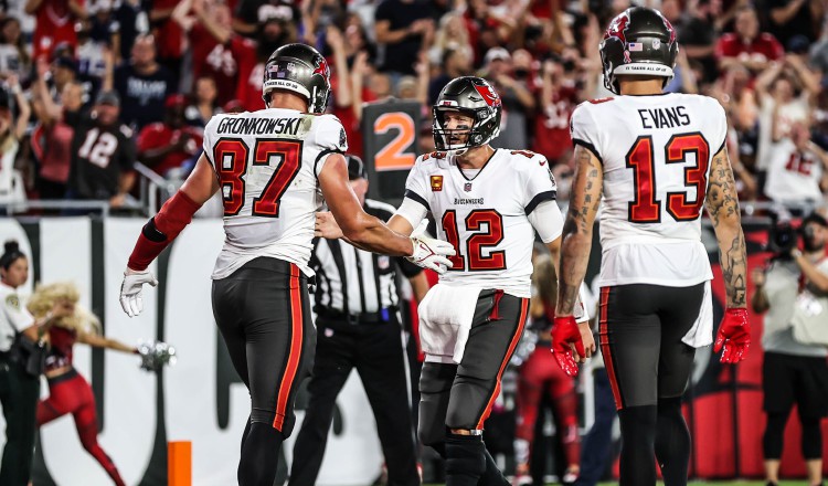 Tampa Bay tuvo una buena temporada al arrancar con una victoria sobre los Dallas Cowboys. Foto:@Buccaneers