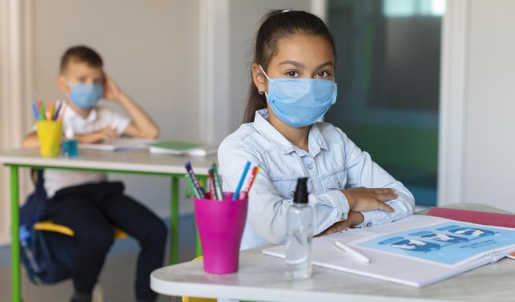 Más de 77 millones de jóvenes y niños han sido afectados. Ilustrativa / Freepik