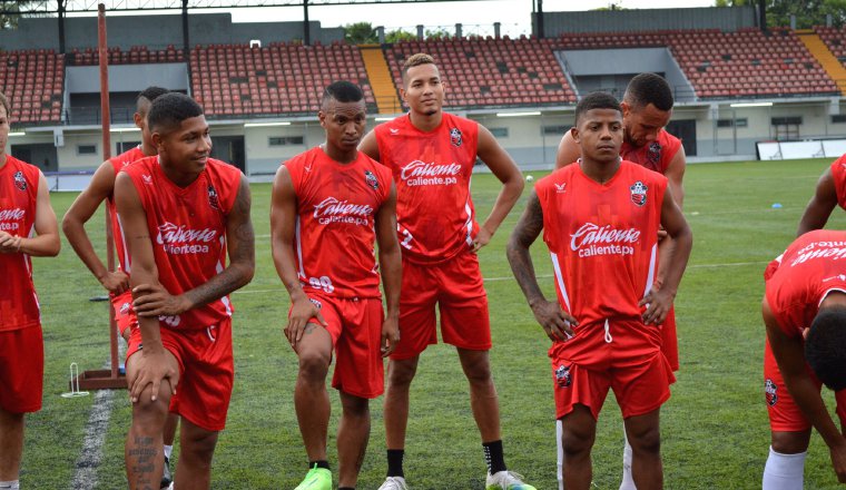 Jugadores del San Francisco. Foto:@sanfrafc_pa