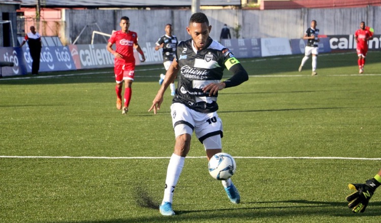 Ismael Díaz, figura y capitán del onceno taurino. Foto:LPF