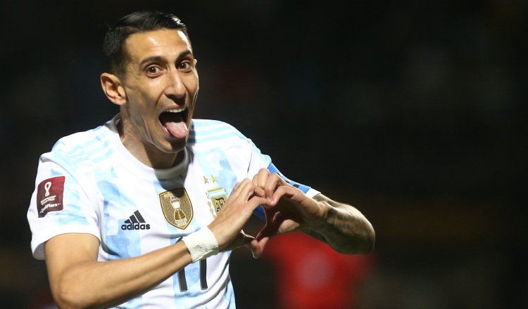 Ángel Di María de Argentina celebra un gol. Foto:EFE