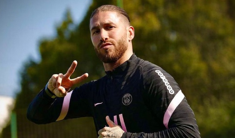 Sergio Ramos fichó para jugar en el PSG, francés. Foto:EFE