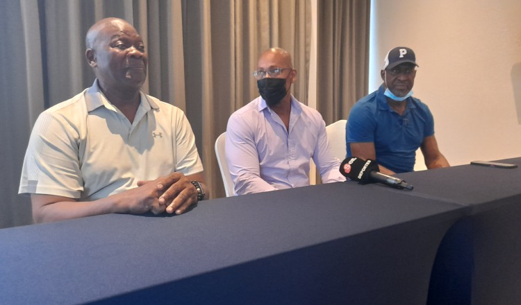 Vicente Duncan, José Manuel Rivas y Mario Butler, dieron los detalles del evento deportivo.