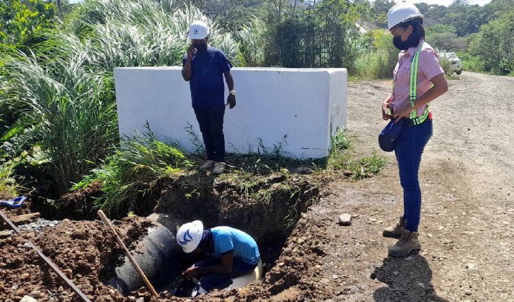 La falta de agua en varios puntos del país es un problema que data de años.