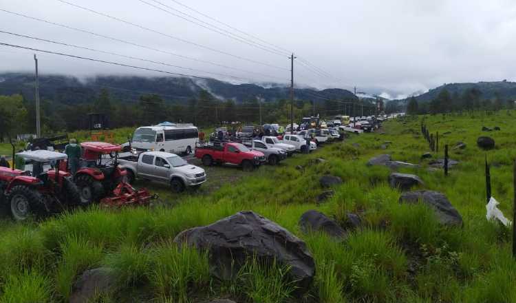 Aumentó el número de personas en la protesta pacífica en Tierras Altas. Salvador Martínez