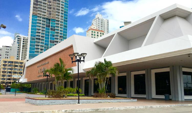 Este centro de convenciones fue construido a inicios de los 80.  Cortesía