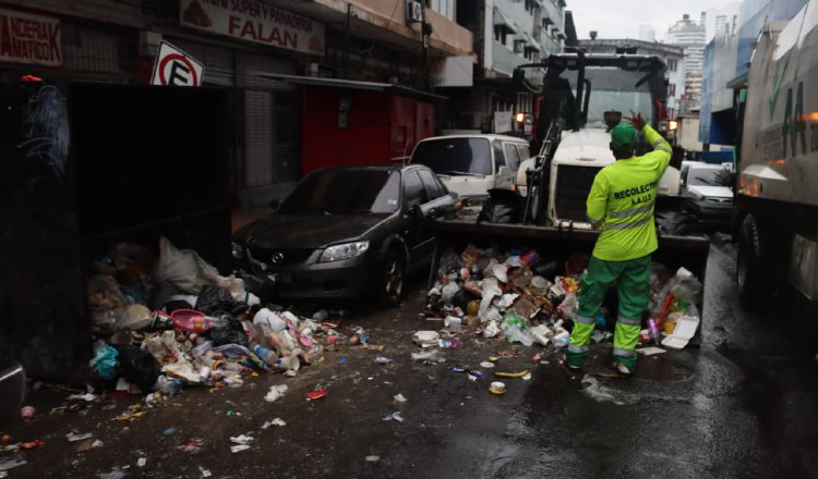 Expectativas genera el programa de aseo y recolección de basura denominado 'Limpiando el Barrio'. Cortesía