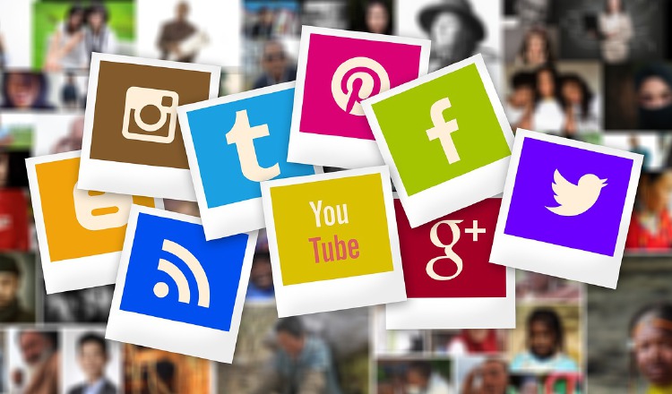 Estudio reveló que los jóvenes entre 13 y 18 años viven conectados un promedio de 7 horas diarias. Pixabay