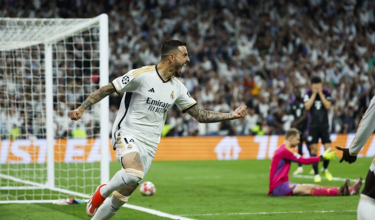 Joselu del Real Madrid, celebra el primer gol del equipo español durante el juego de vuelta ante el Bayern en la semifinal de Champions. Foto: EFE