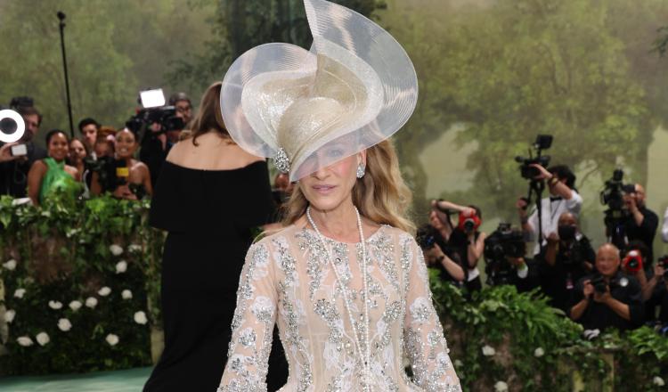 Sarah Jessica Parker posa en la Met Gala de 2024.  Foto: EFE