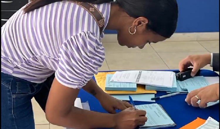 Recientemente, se aprobó en la Comisión de Presupuesto un crédito de $55 millones para cubrir los pagos atrasados de becas. Cortesía