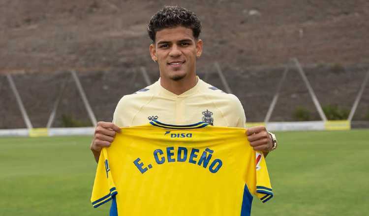 El panameño Edward Cedeño en la presentación de su nuevo club UD Las Palmas. Foto: Instagram