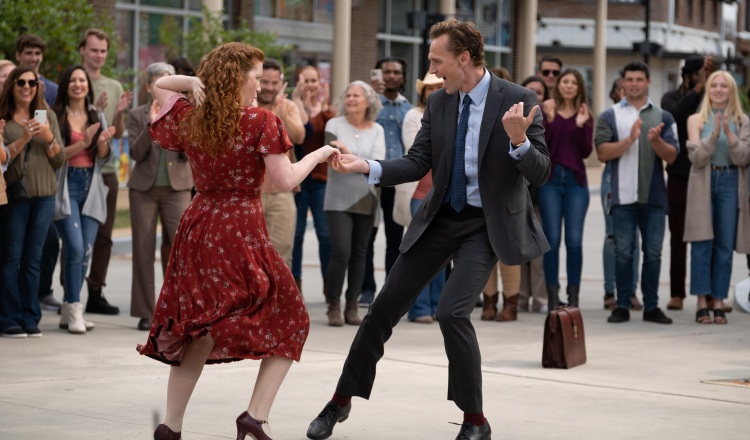 Tom Hiddleston en 'The Life of Chuck'. Cortesía / IMDb