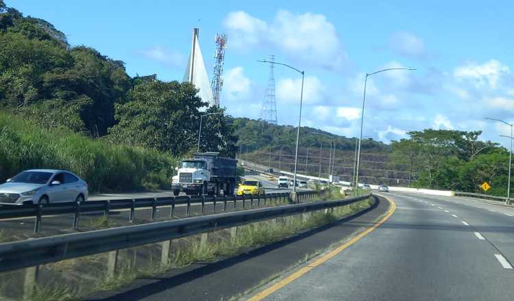 Se estima que más de 40 mil conductores utilizan el puente Centenario por día. Archivo