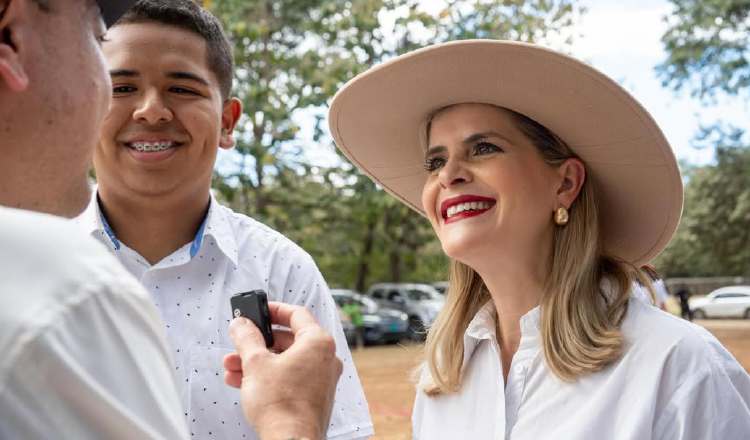 Laura Fernández ganaría en primera vuelta la presidencia. Cortesía