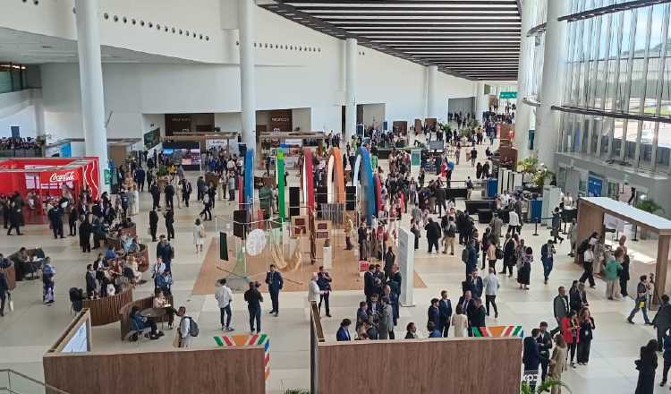 El Panamá Convention Center, en Amador, estuvo lleno durante los dos días que duró el Foro Económico Internacional del CAF.  Pancho Paz