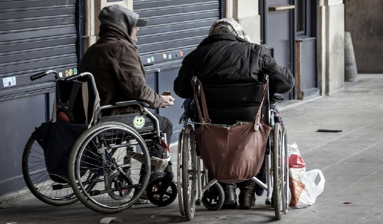 Actualmente, algunos albergues cristianos y católicos aceptan pacientes provenientes de las salas de trauma, geriatría y urgencias del Hospital Santo Tomás. Foto: Pexels