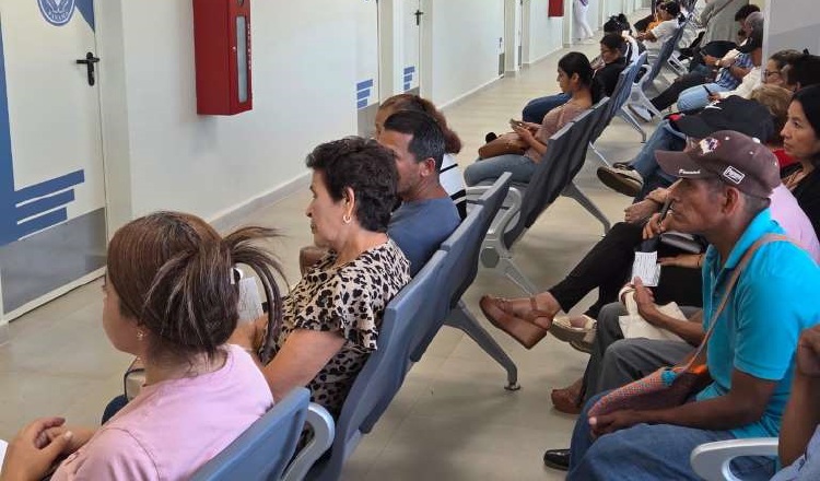 La necesidad de especialistas es más evidente en el interior, lo que obliga a los asegurados a desplazarse para buscar atención. Cortesía