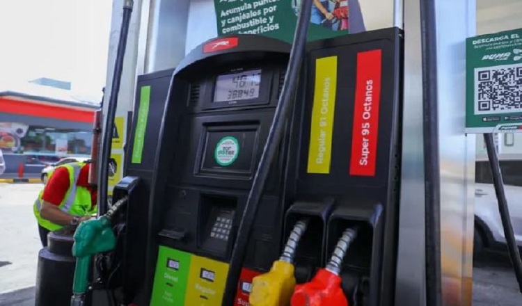 El precio del diésel se fijó en $3.41 por un periodo de 10 meses.  Cortesía 