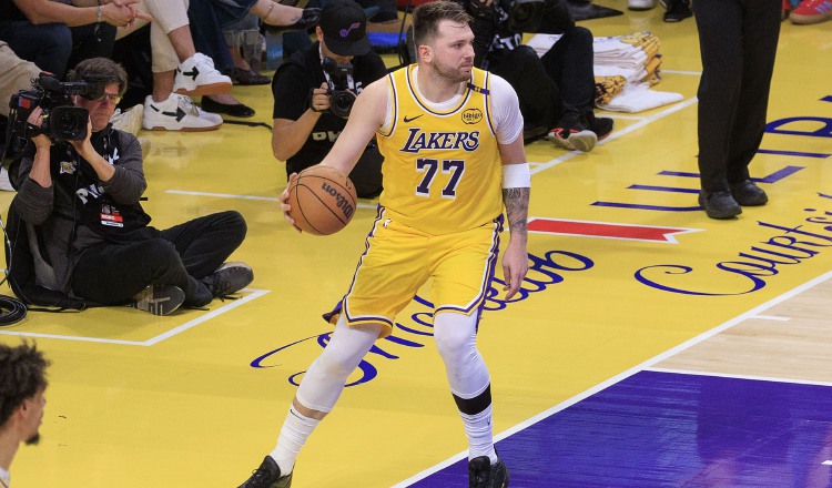 Luka Doncic, jugador de los Lakers. Foto: EFE