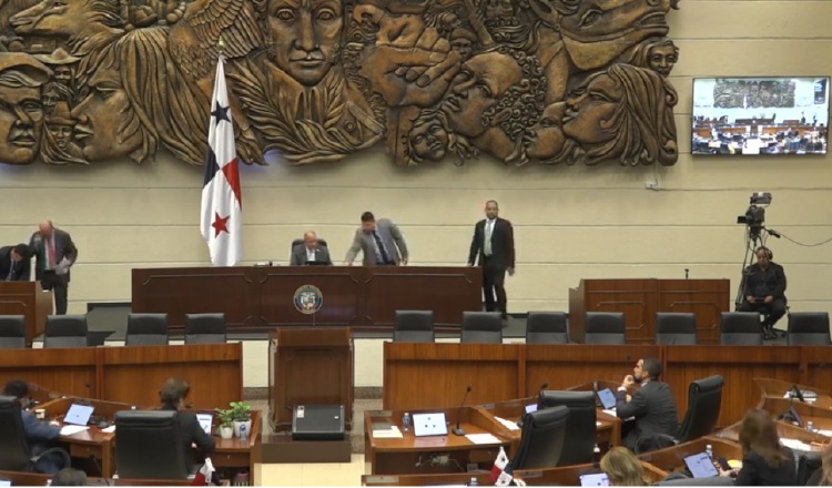 La Asamblea se encuentra en su última semana de sesiones ordinarias.  Internet