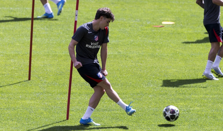 Julián Álvarez, jugador del Atlético Madrid en los entrenamientos. Foto: EFEE